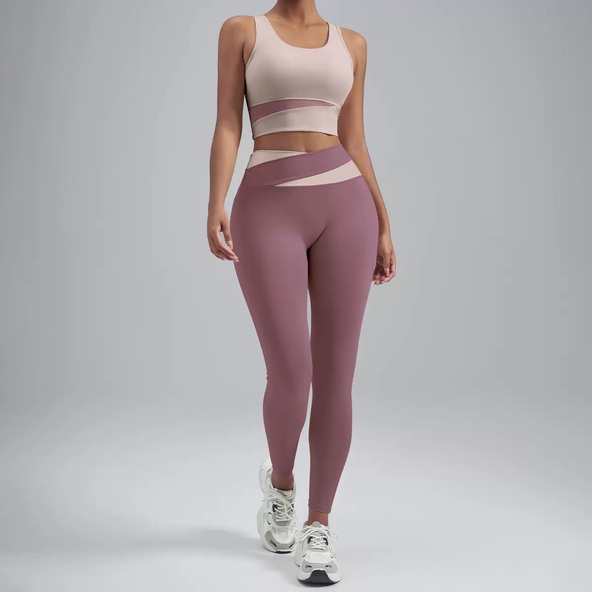 Tenue de sport pour femme
